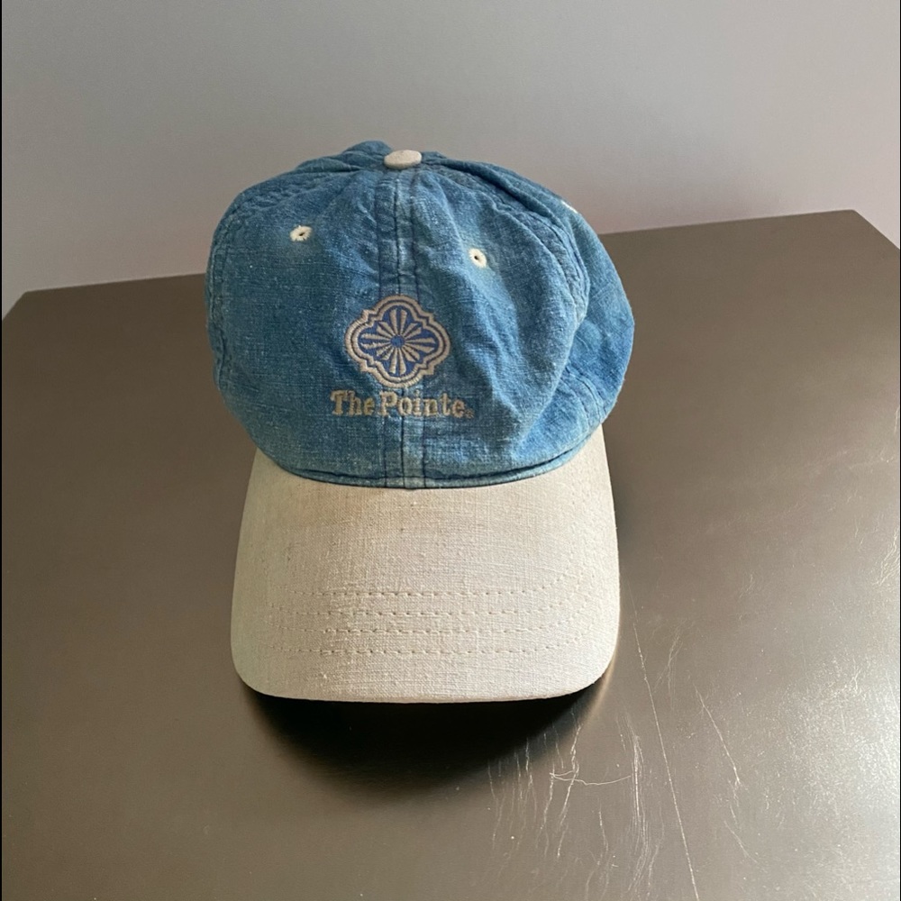 Vintage - The Pointe Hat